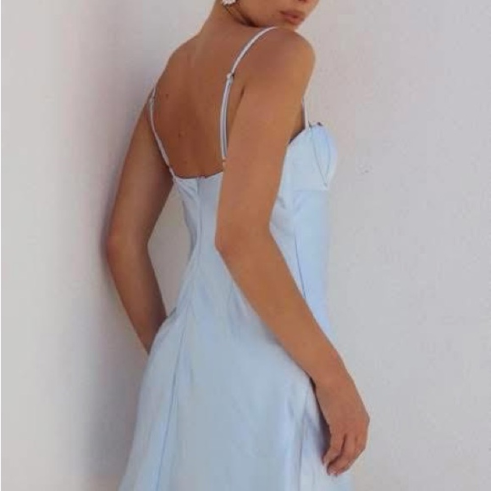 Elegant Light Blue Women's Runaway The Label Dress - Picture 2 of 3